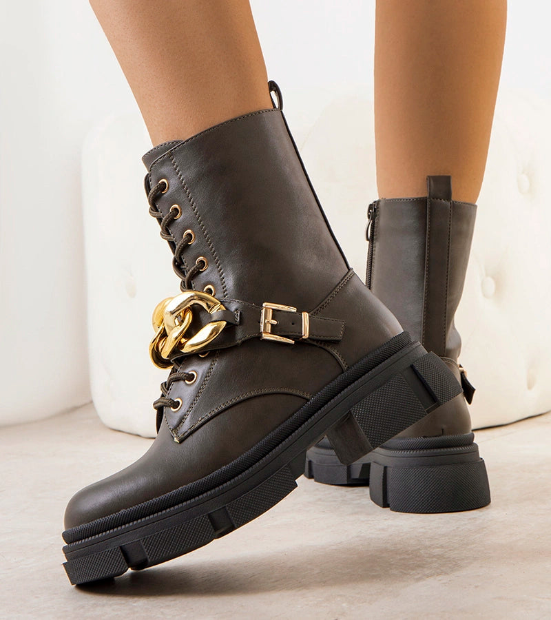 3-Zelení trapeři s řetězem Iversen-3