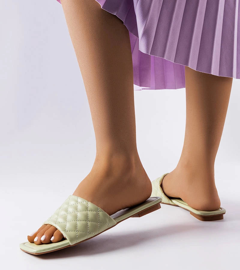 3-Zelené elegantní prošívané žabky Labrie-3