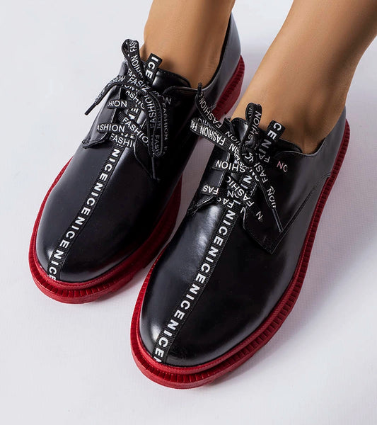 2-Černé polobotky s kontrastní podrážkou Hanifan-2