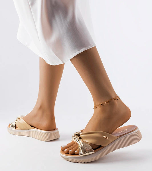 2-Béžové a zlaté žabky Luce na podpatku-2