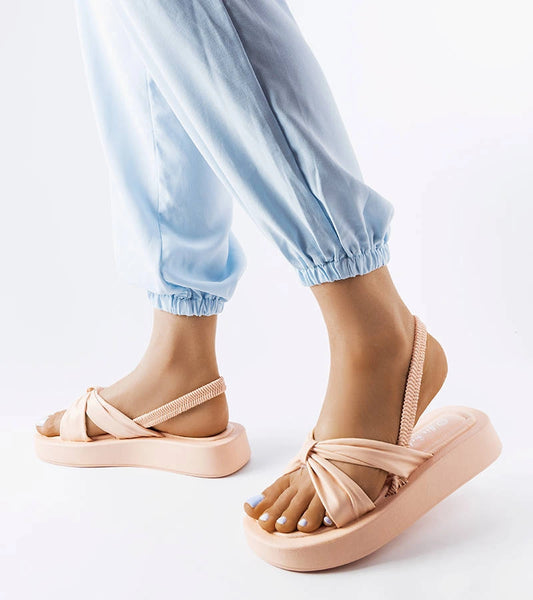 2-Béžové sandály na platformě Montagna-2