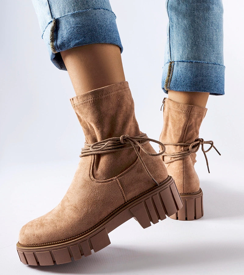 3-Bežové kotníčkové boty s vázáním Averardo-3