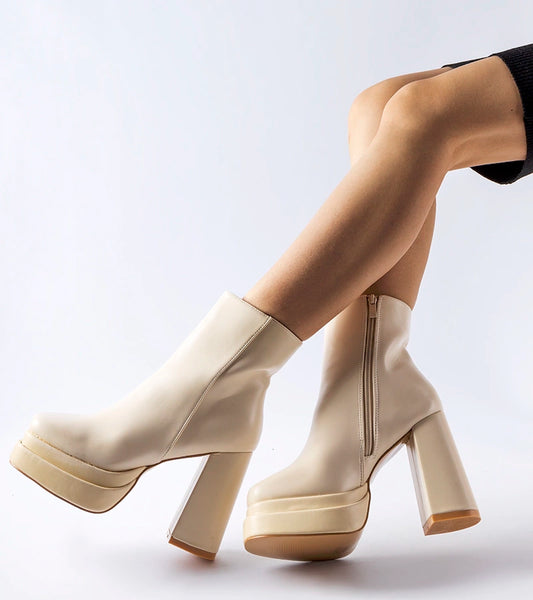 2-Bežové kotníčkové boty na vysokém podpatku Ashwood-2