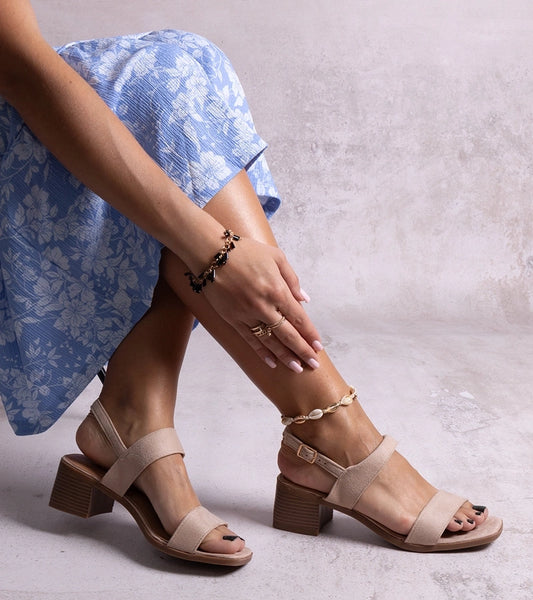 2-Bežové sandály na podpatku Yakota-2