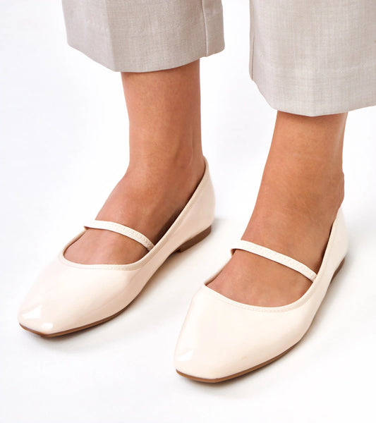 2-Béžové lakované baleríny s gumou Lantos-2