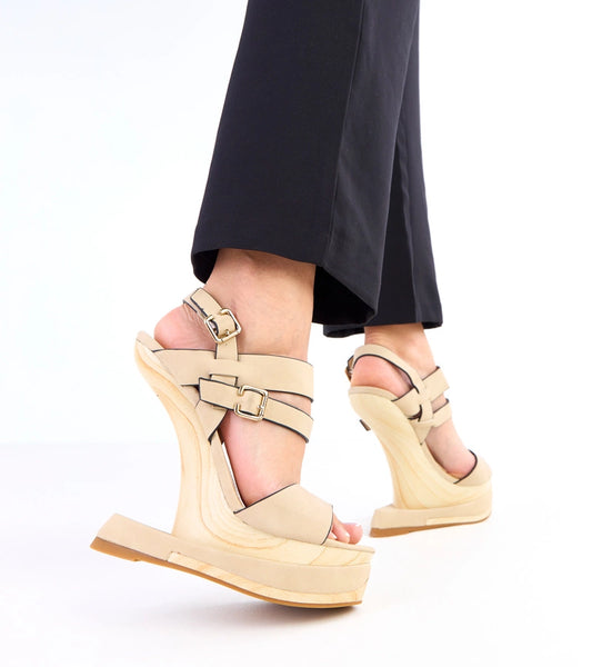 2-Béžové sandály na futuristickém podpatku Lansi-2