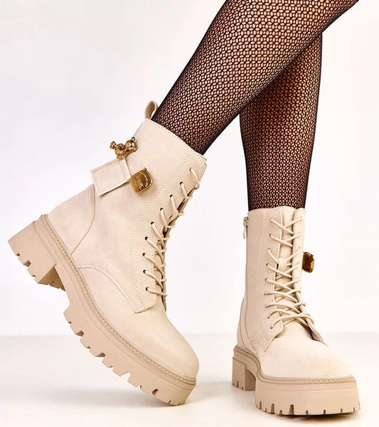 2-Béžové dámské farmářky zdobené zlatým medvídkem Valery-2