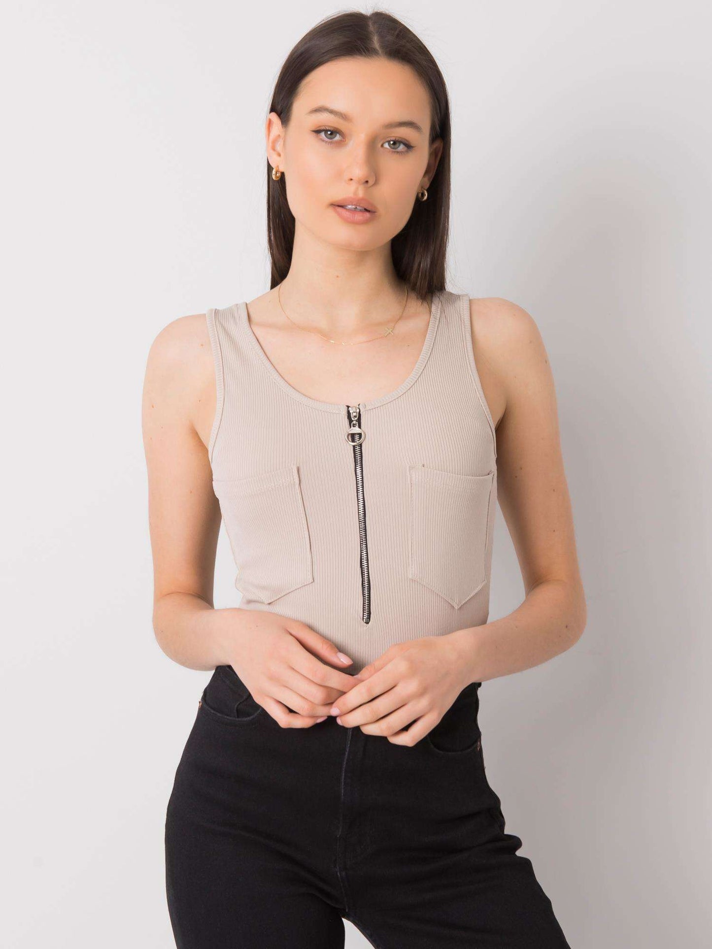 2016102952688-4-ITALY MODA-4