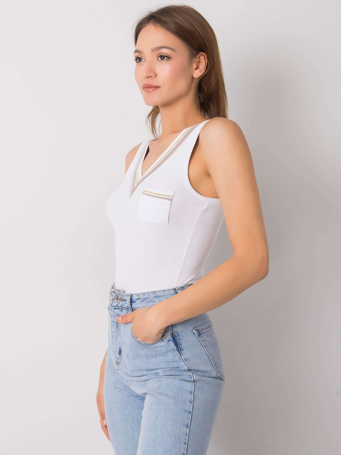 2016102947578-3-Och Bella-3