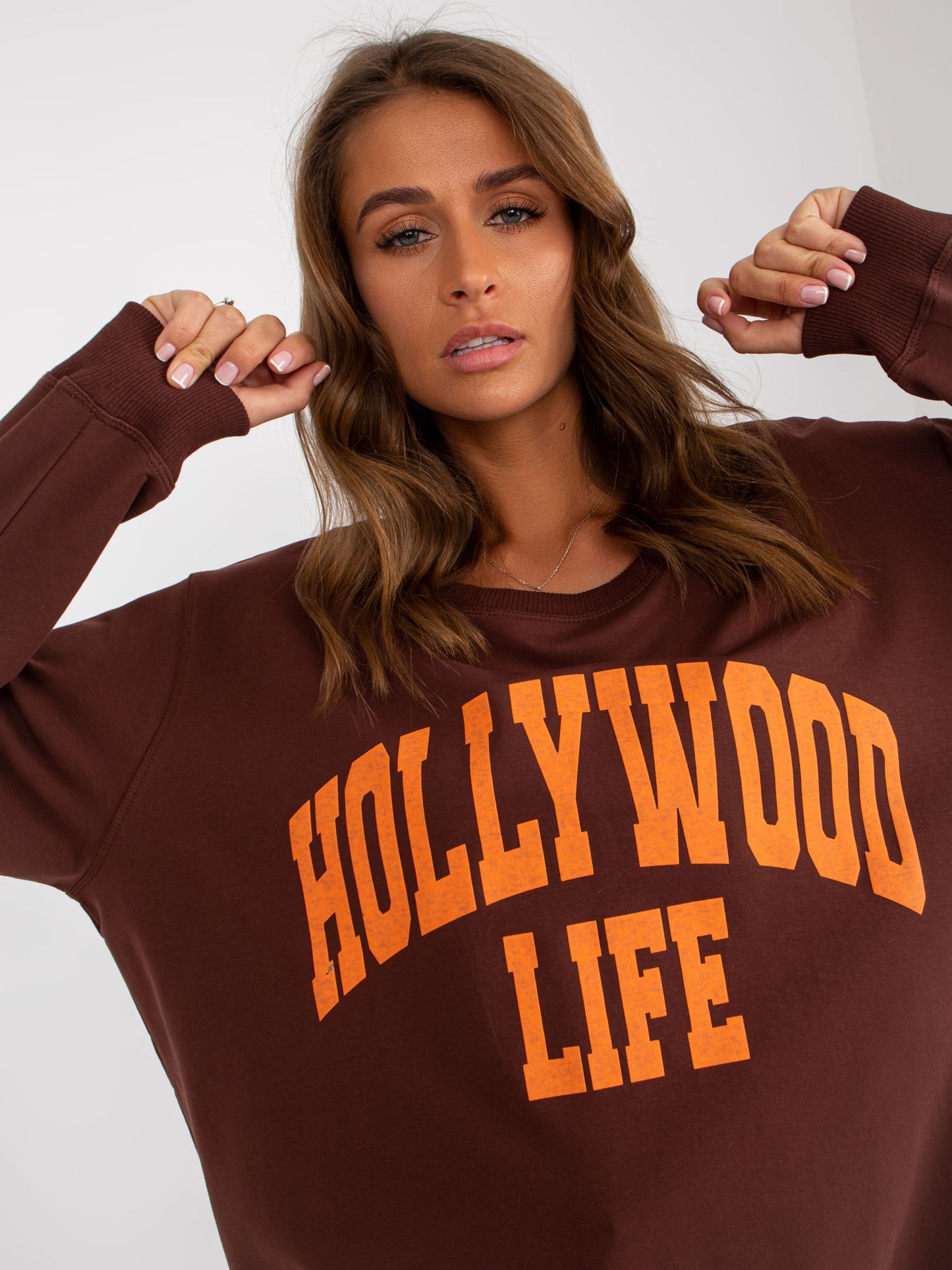 2016103310630-5-Vikki-5