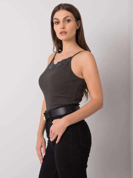 2016102958000-2-RELEVANCE-2