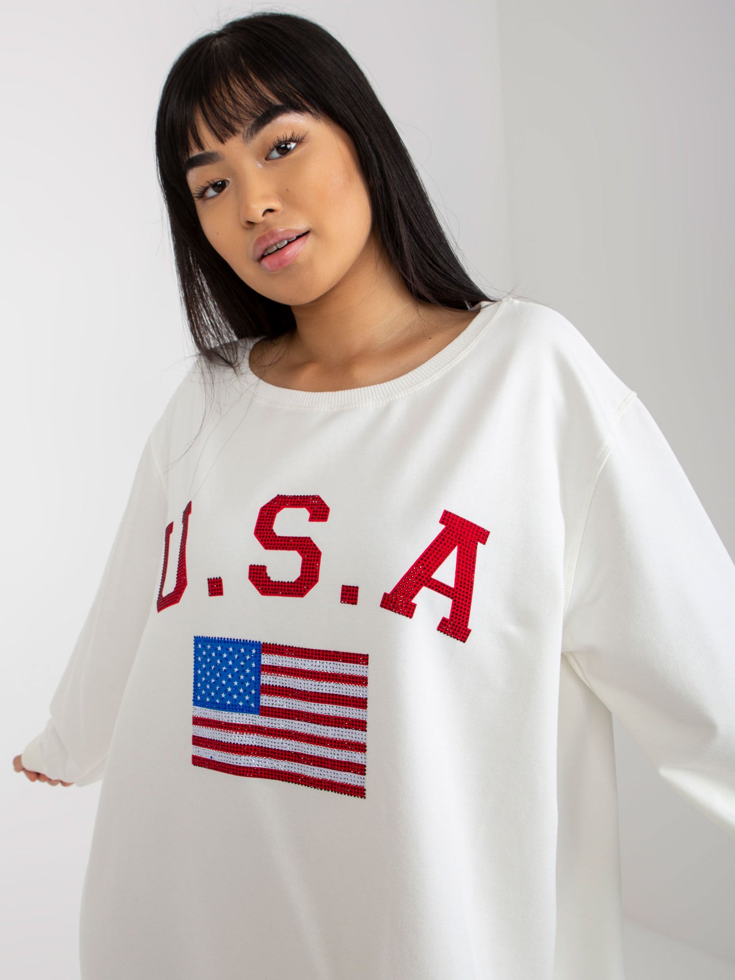 2016103308316-5-Vikki-5