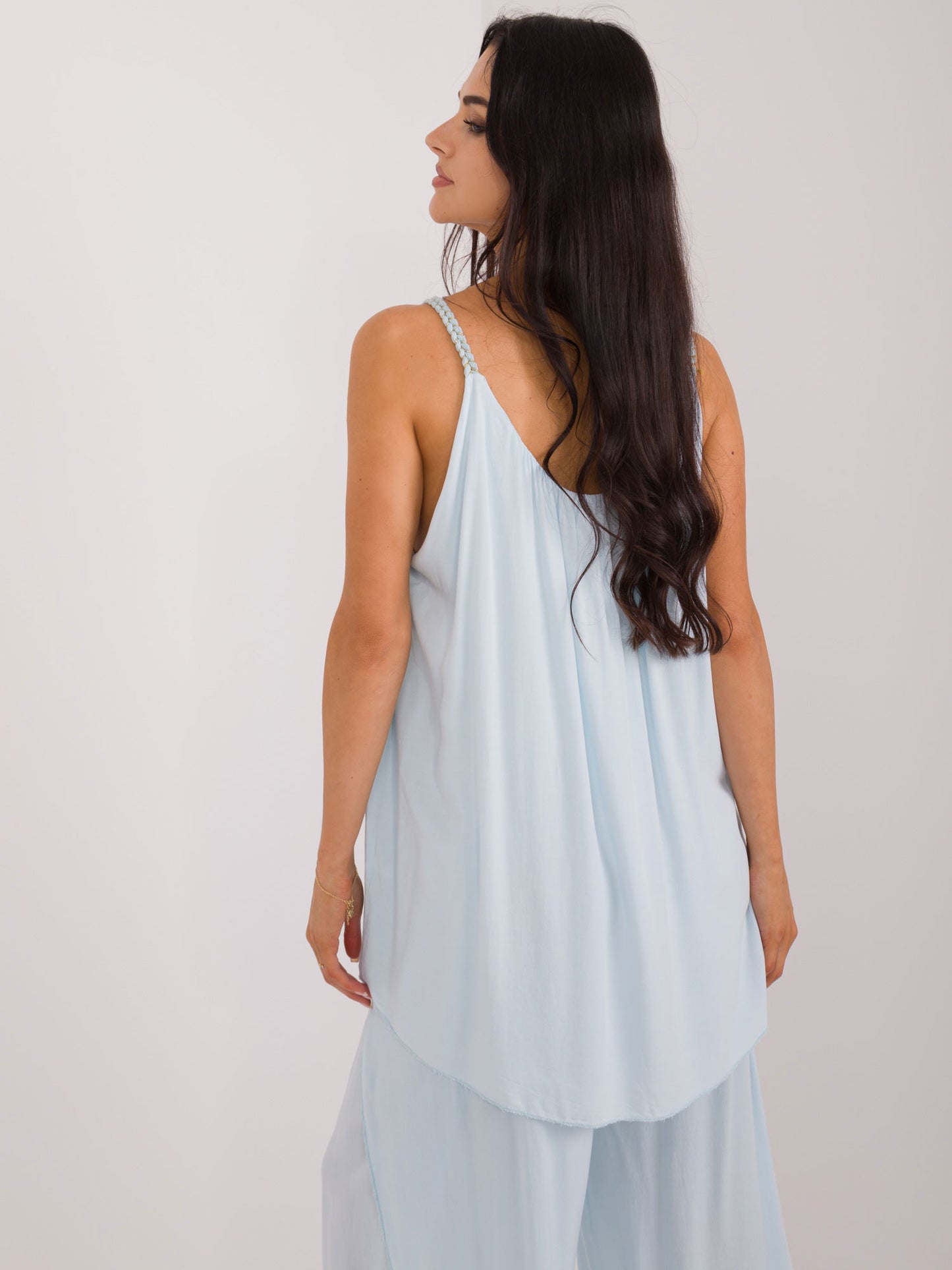 2016103549610-5-Och Bella-5