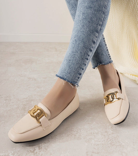 1-Béžové mokasíny se zlatým zdobením Hashtag-1