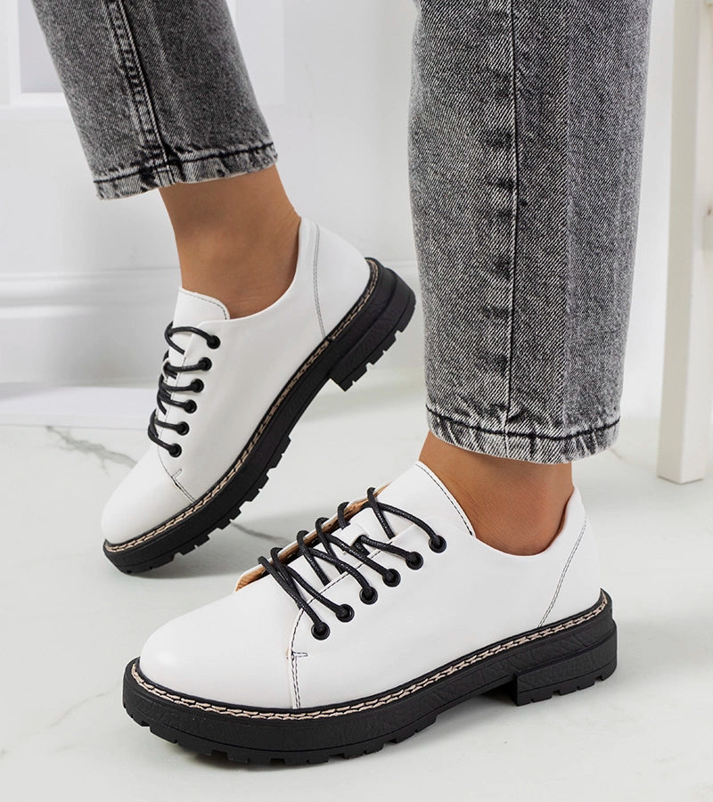 1-Bílá dámská polobotka Jewell-1