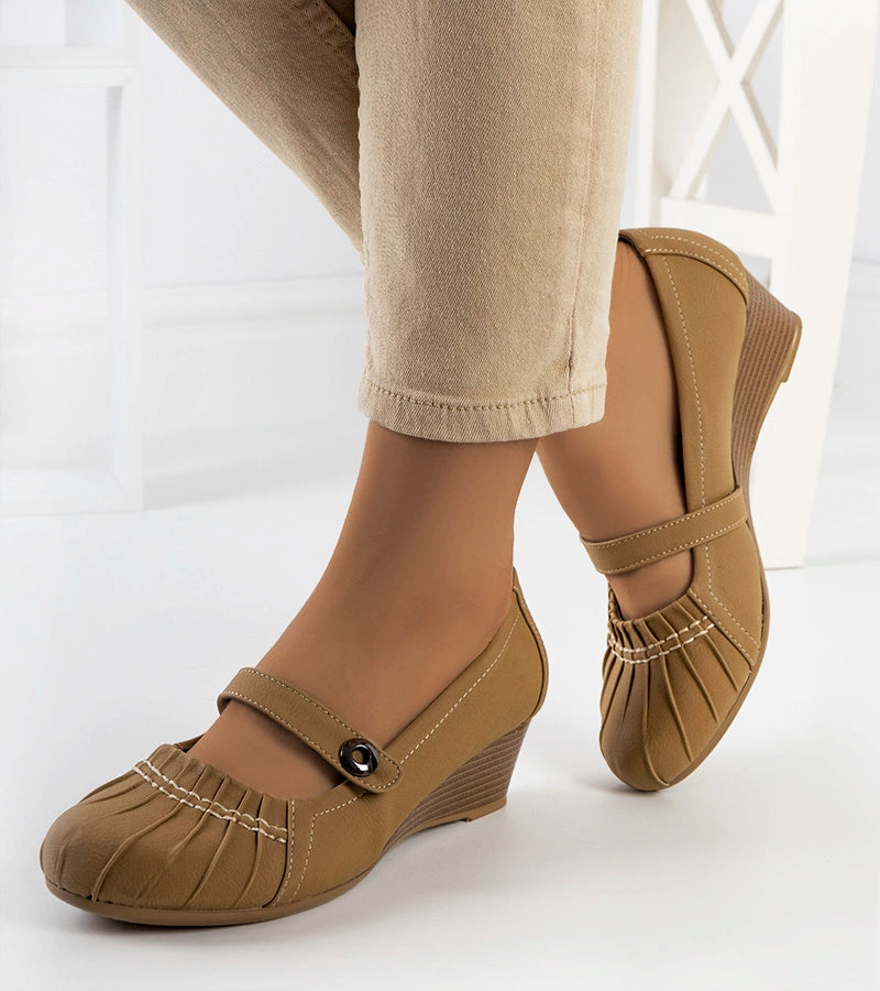 1-Béžové pomačkané lodičky Nita-1