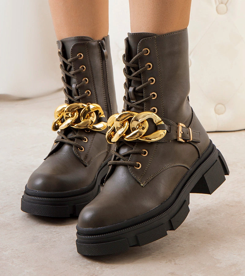 1-Zelení trapeři s řetězem Iversen-1