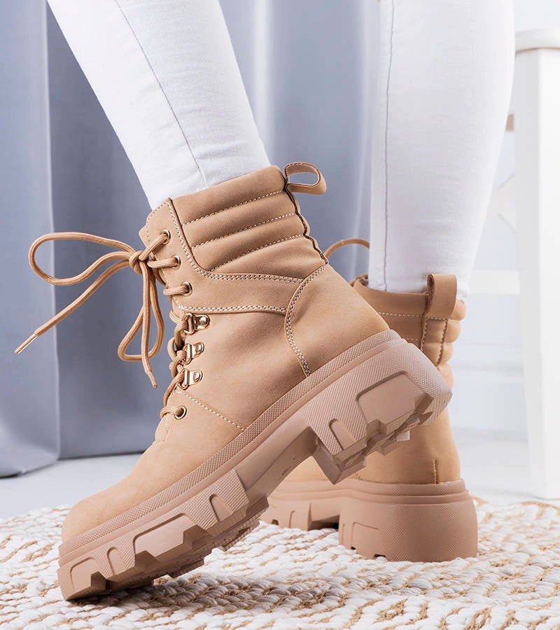 3-Béžová boty na pevné podrážce Lyric-3