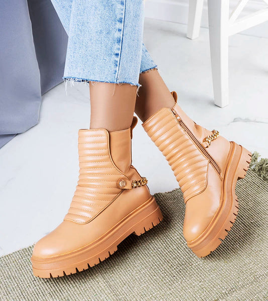 1-Béžový izolovaný boty s řetězem Pareda-1