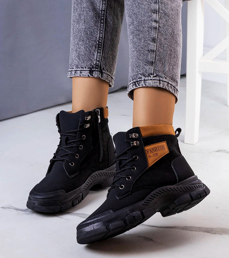 1-Černý izolovaný boty Fordla-1