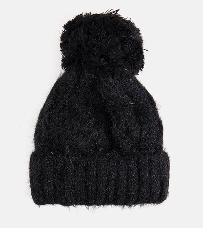 1-Černá čepice s bambulí Karloti-1