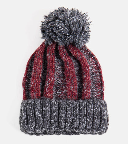 1-Černá čepice s bambulí Cormil-1