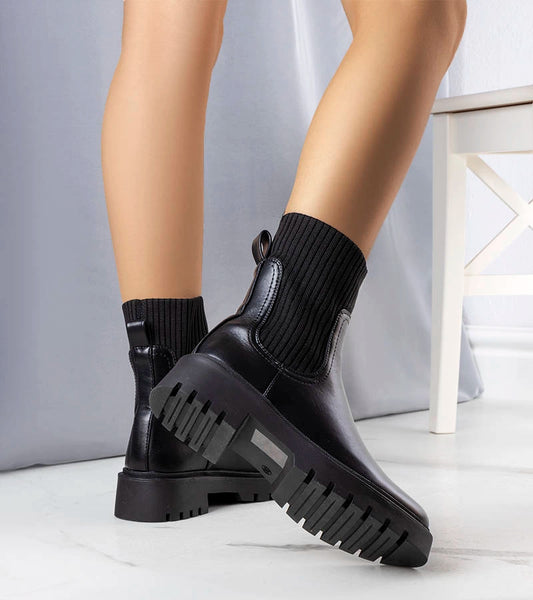 1-Černé zateplené boty Caland-1