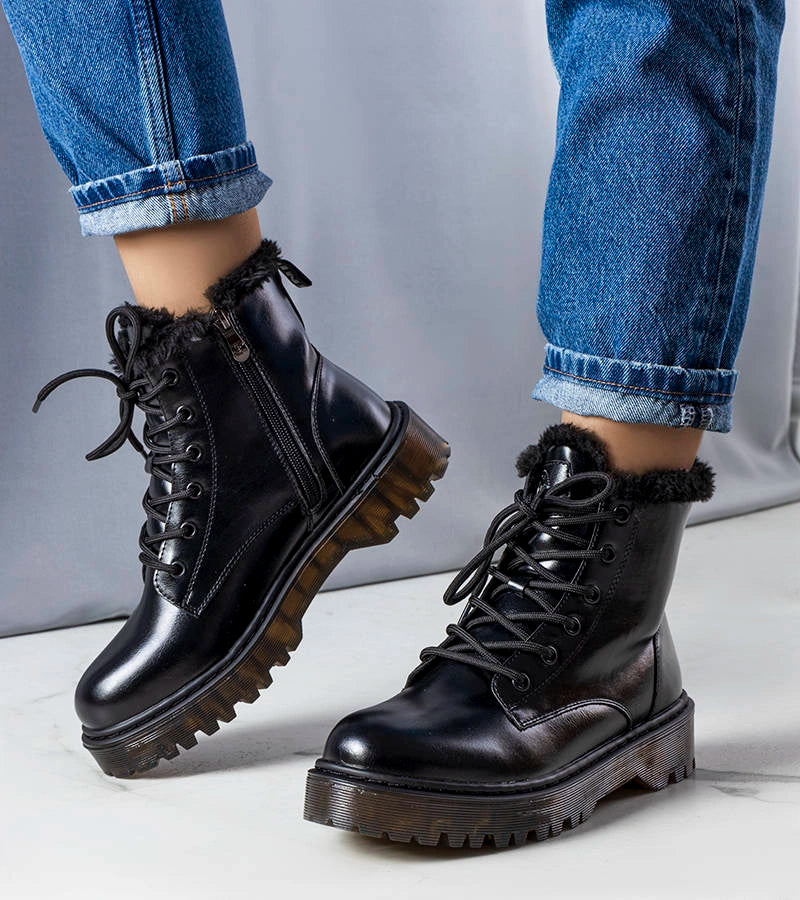 2-Černé zateplené trapery s kožešinou Martoli-2