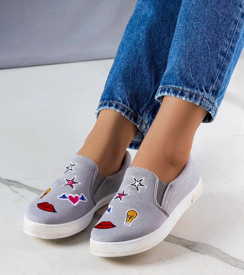 2-Šedé látkové tenisky s nášivkami Anais-2