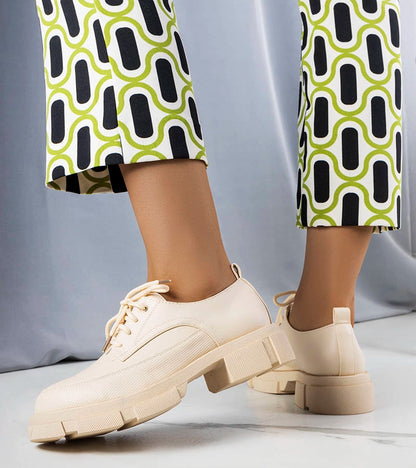 3-Béžové polobotky na pevné podrážce Kay-3