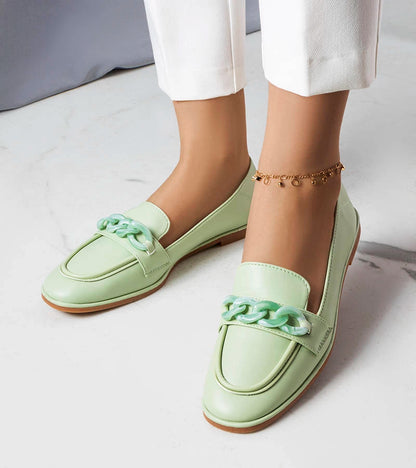 1-Zelené mokasíny zdobené řetězem Bobbie-1