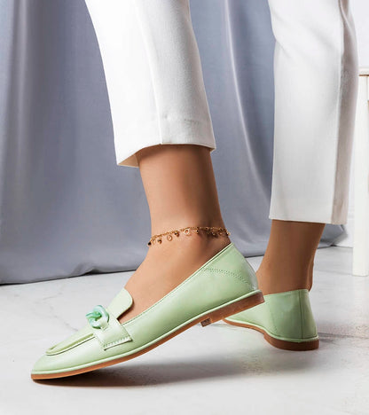 2-Zelené mokasíny zdobené řetězem Bobbie-2