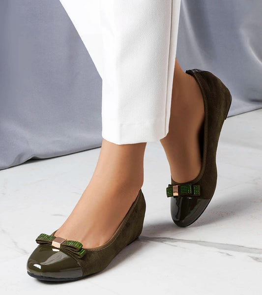 1-Zelené baleríny s krytými podpatky značky Cailot-1