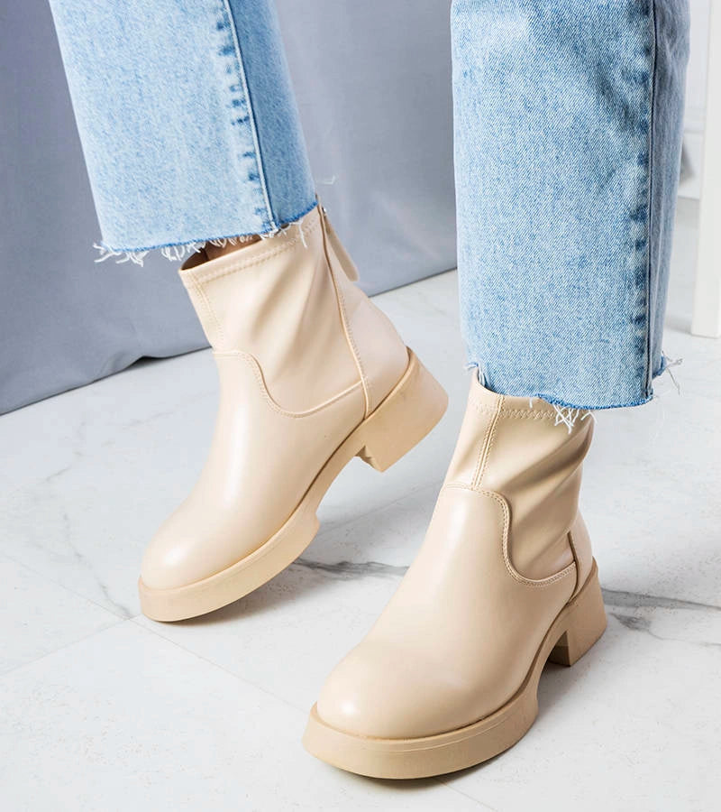 3-Béžové klasické boty Victoire-3