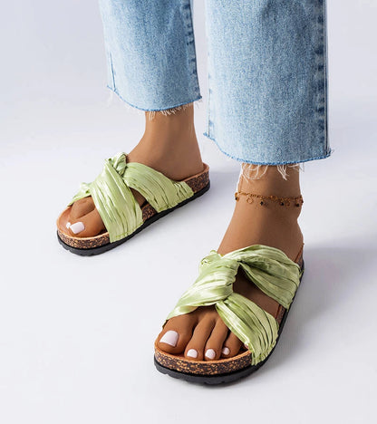 1-Zelené žabky zdobené látkou Fresne-1