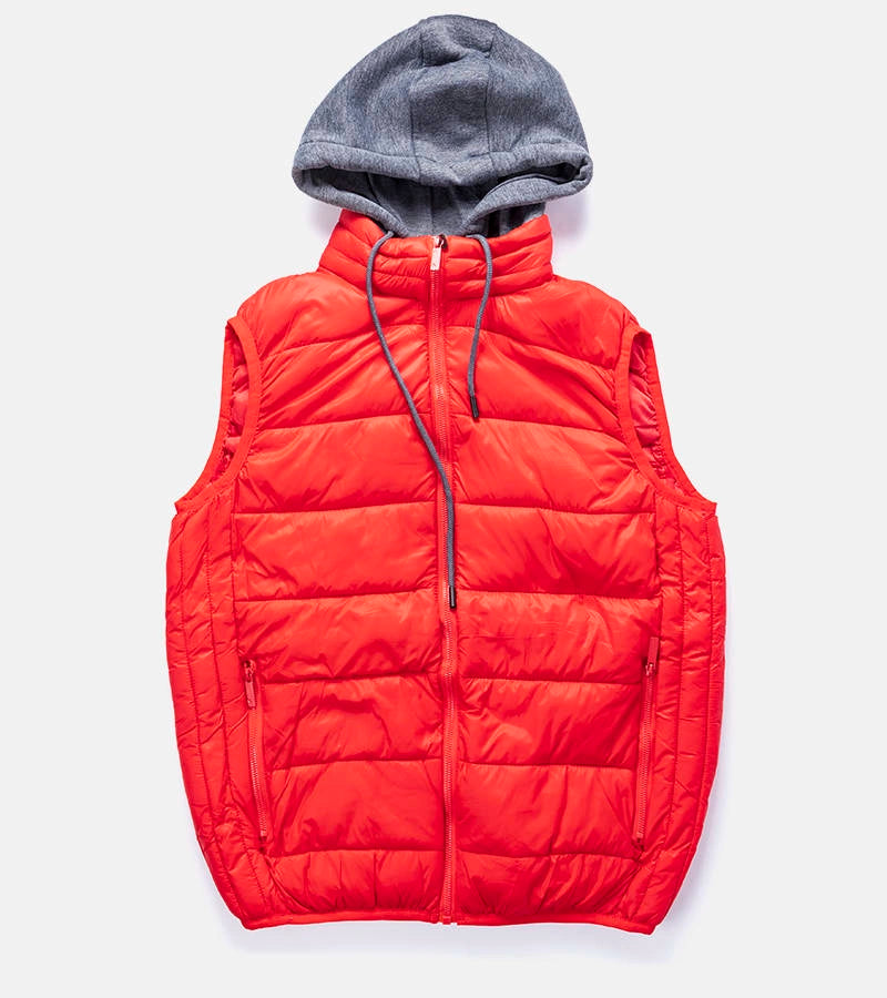 1-Červená vesta s kapucí Avar-1