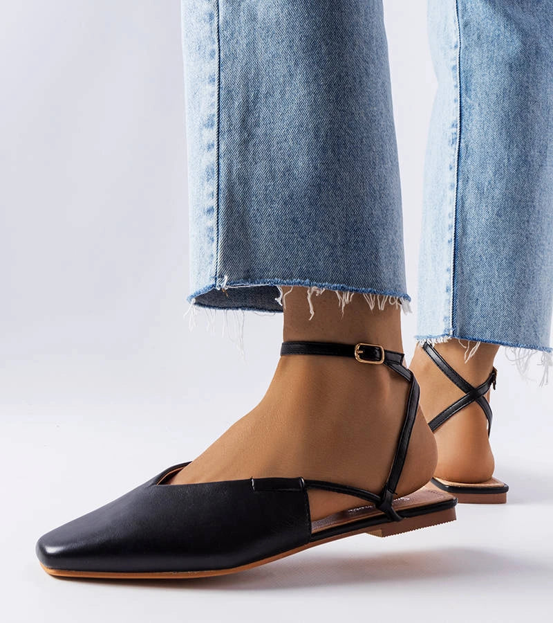 2-Černé sandály Jehovah s krytou špičkou-2