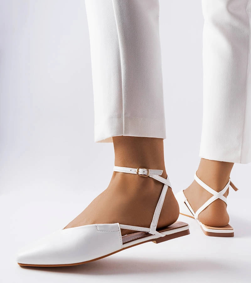 2-Černé sandály s cvočky Tuma-2