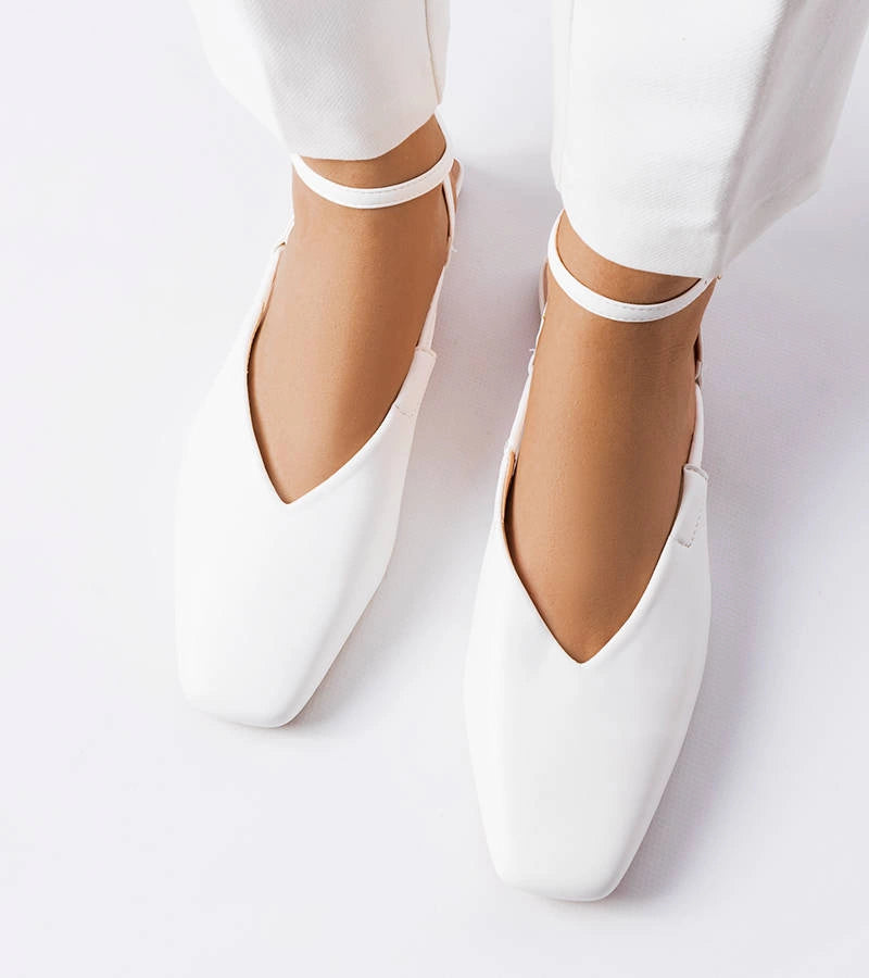 3-Černé sandály s cvočky Tuma-3