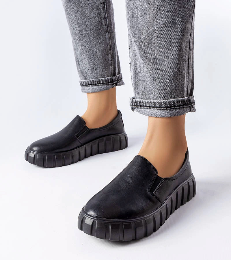 1-Černé polobotky Igreja slip-on-1