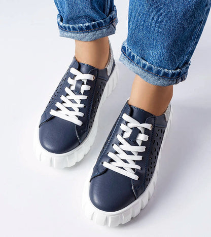 3-Námořnicky modré tenisky s vložkami Patch-3