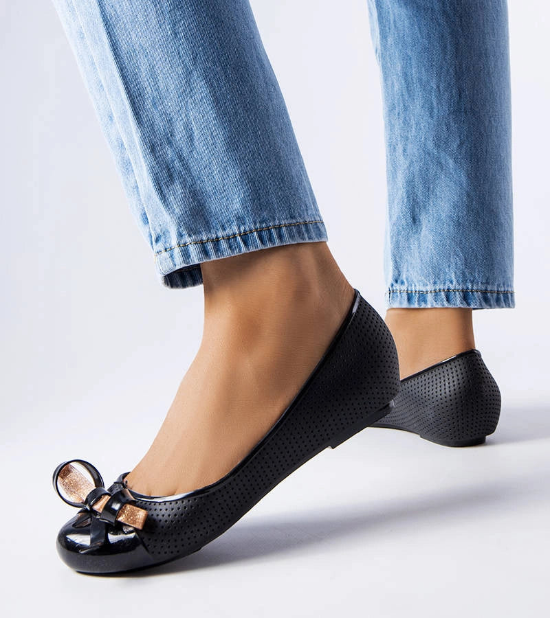 2-Černé baleríny zdobené mašlí Harlingen-2