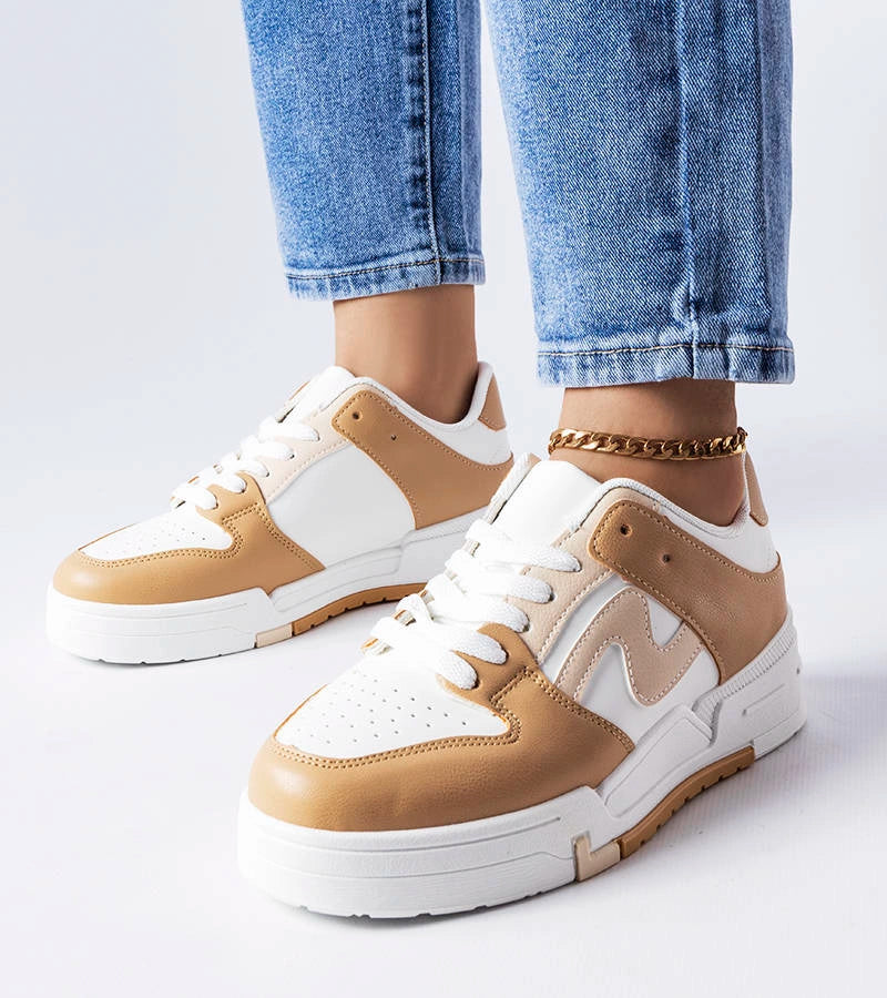 1-Hnědé boty na silnější podrážce Harter-1