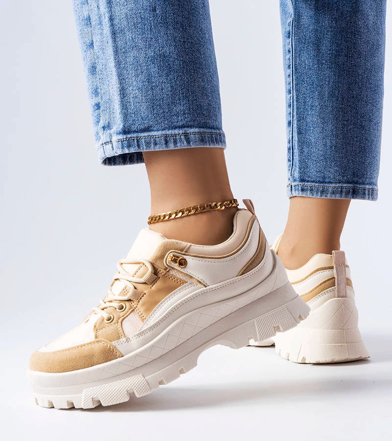 2-Hnědé polobotky na podrážce s chráničem Via-2