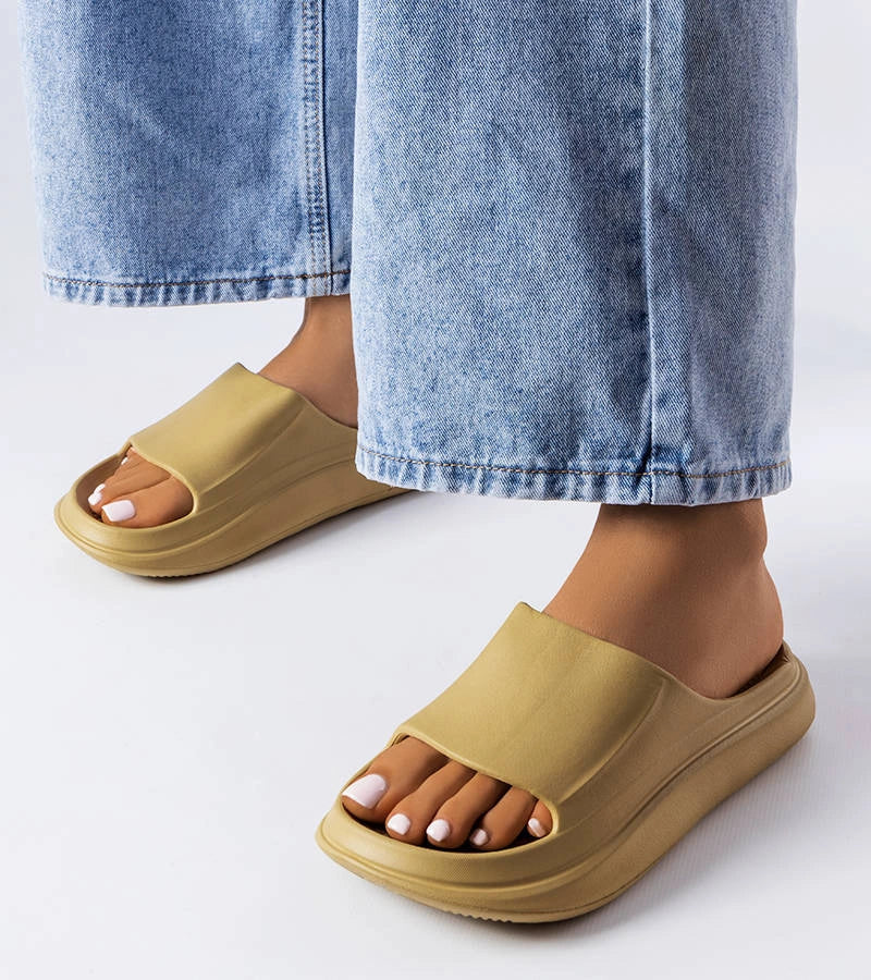 1-Béžové gumové žabky Labrecque-1