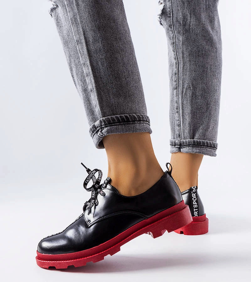 3-Černé polobotky s kontrastní podrážkou Hanifan-3