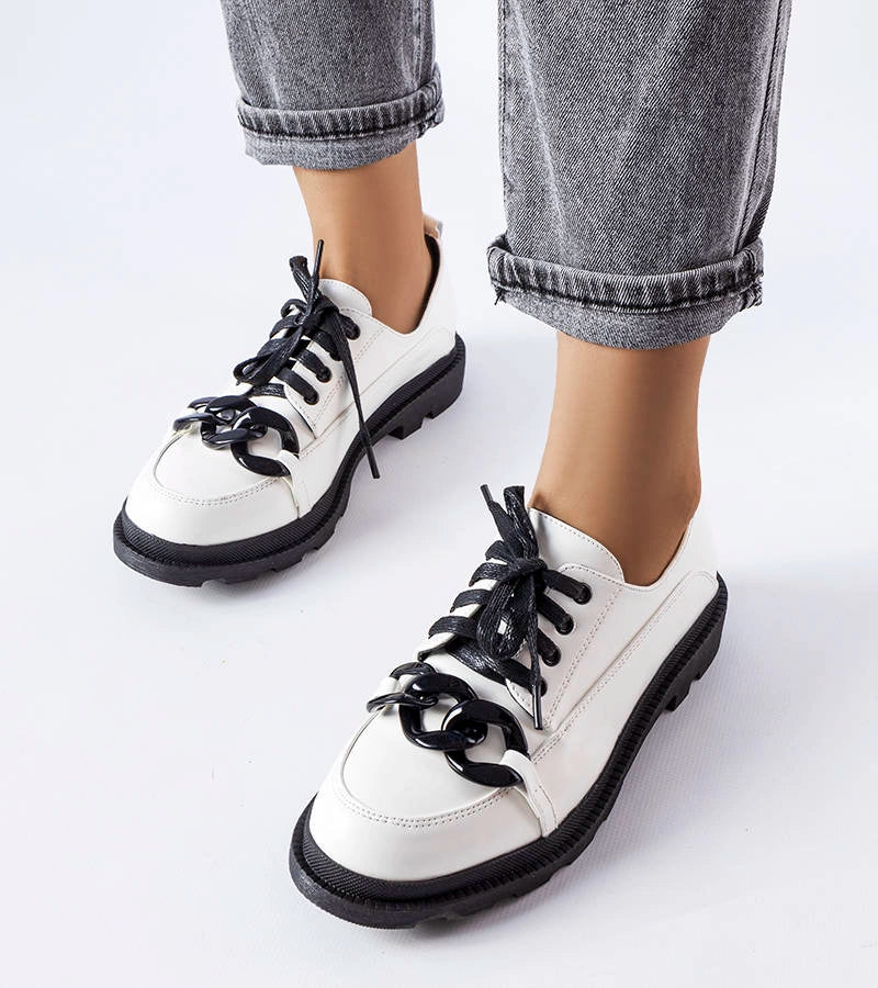 1-Bílé polobotky s řetízkem Allain-1