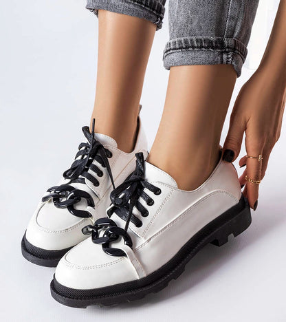 2-Bílé polobotky s řetízkem Allain-2