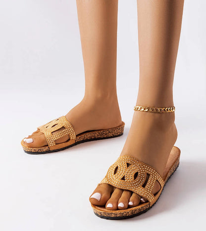 1-Béžové žabky zdobené kamínky Lagacé-1