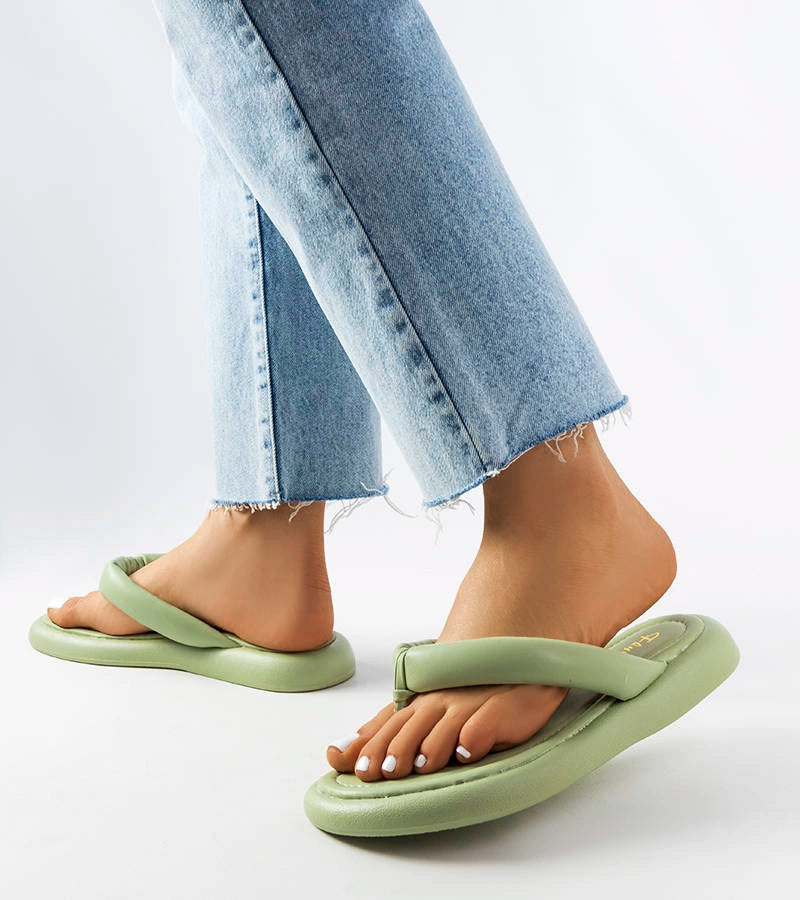 1-Zelené pevné žabky od společnosti Smithfield-1